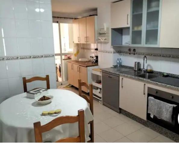 Torremolinos Alquilo Habitacion Con Bano Compartido Y Cocina Compartida Exterior photo